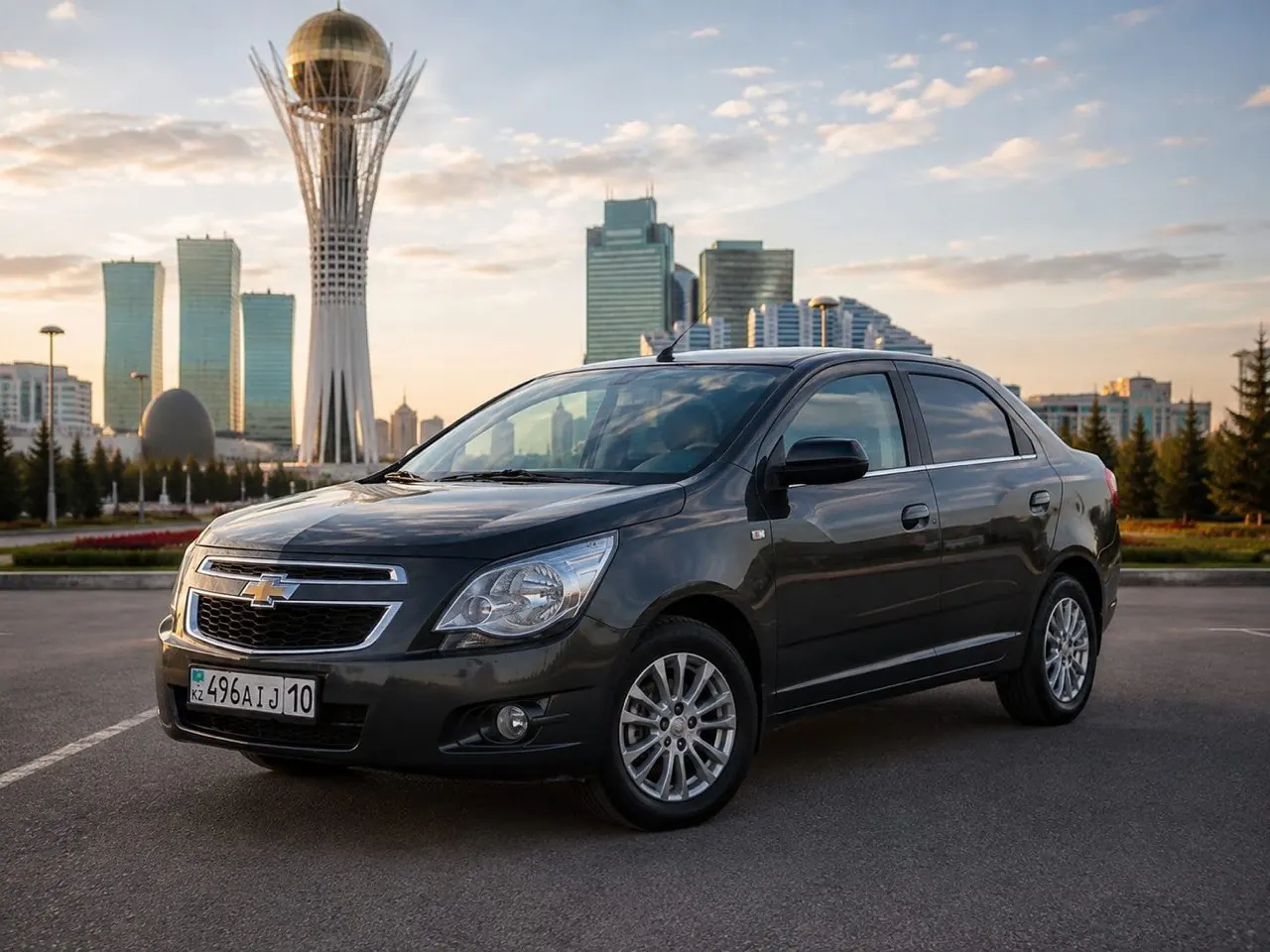 Chevrolet Cobalt графитового цвета — учебный автомобиль для автодрома